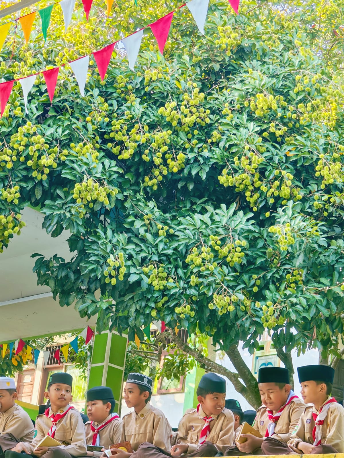 Kegiatan Istighosah Siswa MI Asy-Syauqi Setiap Hari Jum’at